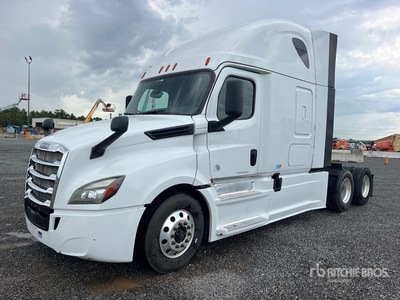 2019 Freightliner Cascadia 126 6x4 T/A Sleeper Truck Tractor