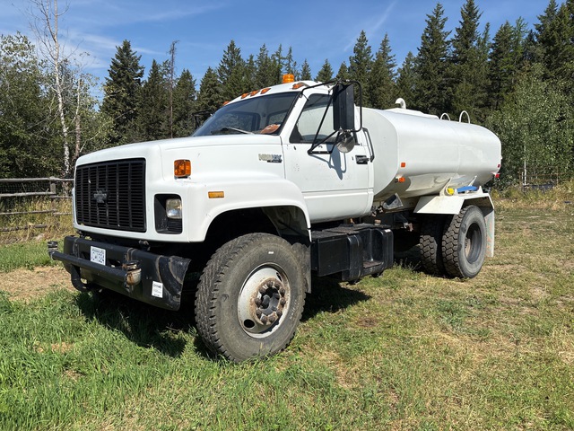 1996 Chevrolet Kodiak 2000 gal 4x2 Water Truck 1996 Chevrolet Kodiak 2000 gal 4x2 Water Truck