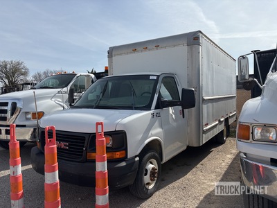 2010 GMC Savana 4x2 Furgoneta caja cerrada