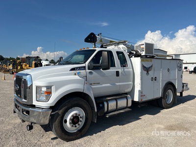 2019 Ford F-750 4x2 Extended Cab Ciężarówka serwisowa