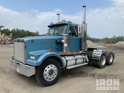 1996 Western Star 4900 6x4 T/A Day Cab Truck Tractor