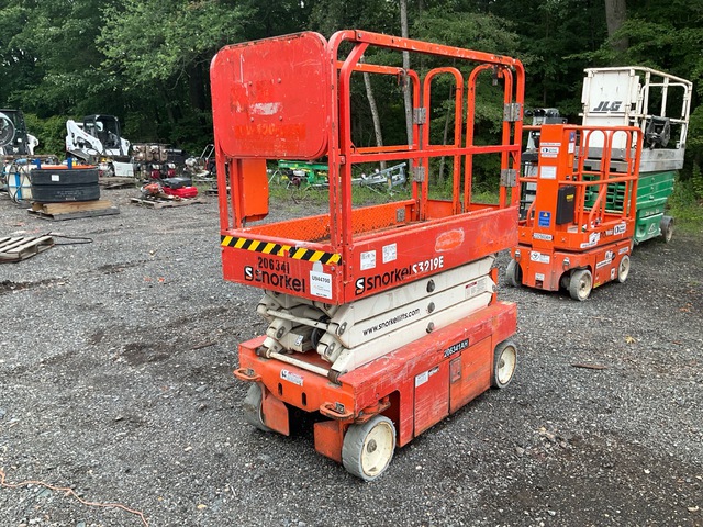 2018 Snorkel S3219E Electric Scissor Lift
