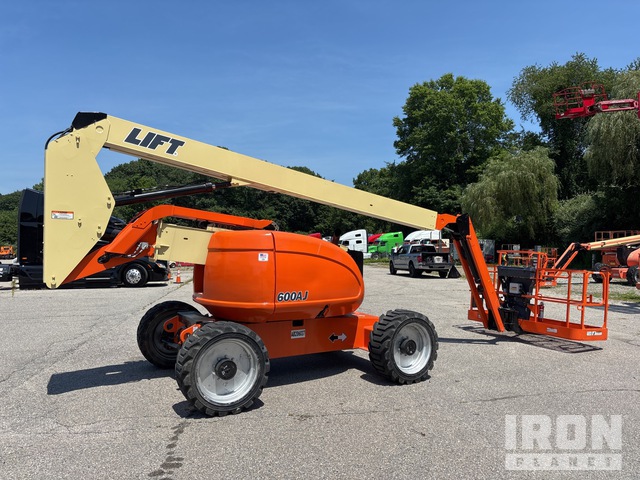 ELEVADOR ARTICULADO 2013 JLG 4WD 600AJ