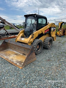 2015 Cat 246D Chargeuse à direction à glissement