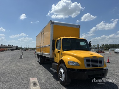 2019 Freightliner M2 106 4x2 Furgoneta caja cerrada