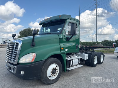 2016 Freightliner Cascadia 6x4 3-Achs Sattelzugmaschine