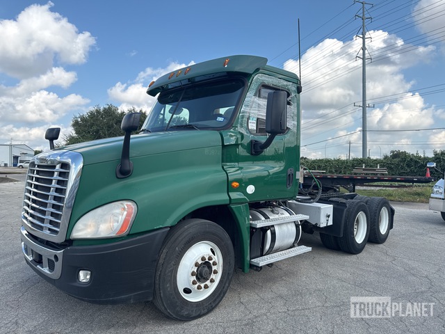 CAMIóN 2016 FREIGHTLINER