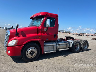 2017 Freightliner Cascadia 125 6x4 Cabeza Tractora Cabina Corta