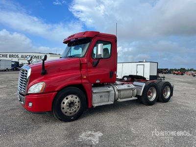 2017 Freightliner Cascadia 125 6x4 T/A Day Cab Truck Tractor