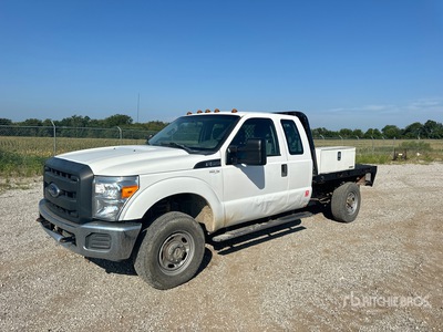 2014 Ford F-250 XL 4x4 Extended Cab Autocarro cassone fisso