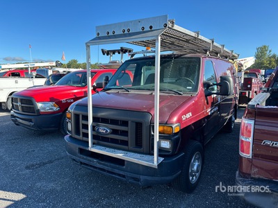 2008 Ford E-150 Furgoneta de carga (Inoperable)