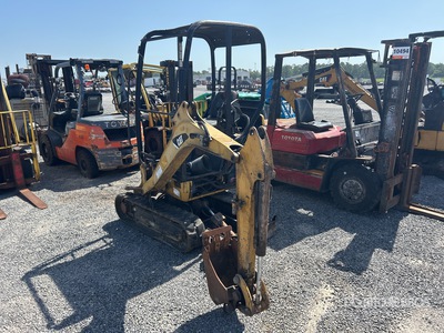 2014 Cat 301.4C を見 Mini Excavator (Inoperable)
