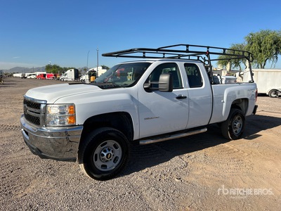 2011 Chevrolet Silverado 2500 HD 4x4 Extended Cab بيك اب