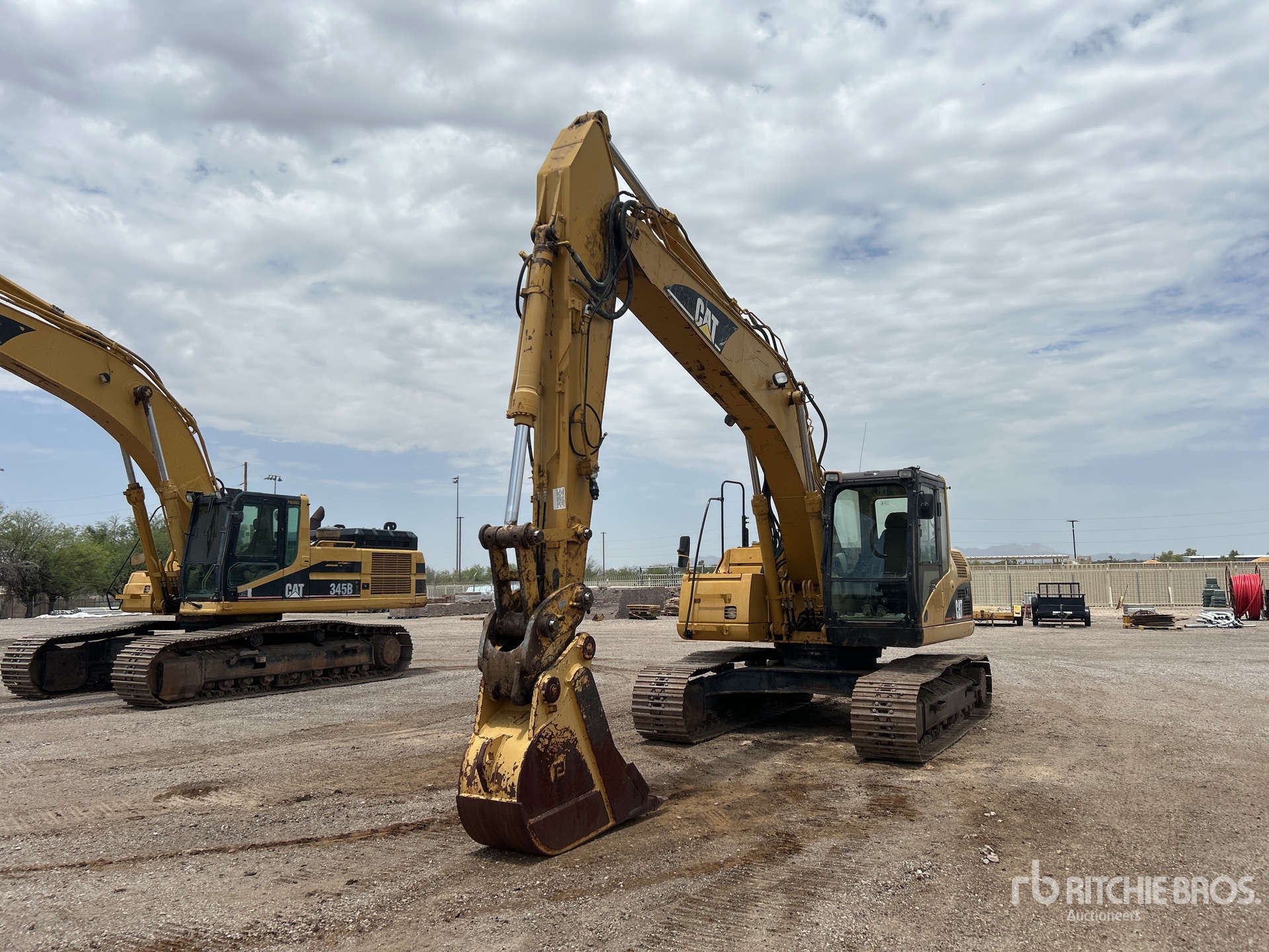 2005 Cat 320C L Kettenbagger