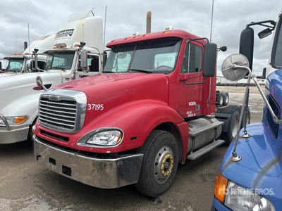 2008 Freightliner Columbia 120 6x4 Cabeza Tractora Cabina Corta (Inoperable)