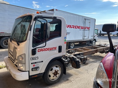 2018 Isuzu NRR 4x2 COE Camion fourgon (Inoperable)