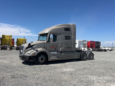 2019 Volvo VNL 6x4 Cabeza Tractora Cabina Dormitorio