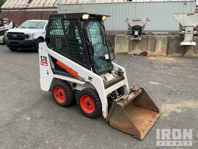 MINI CARGADOR SOBRE RUEDAS 2019 BOBCAT S70