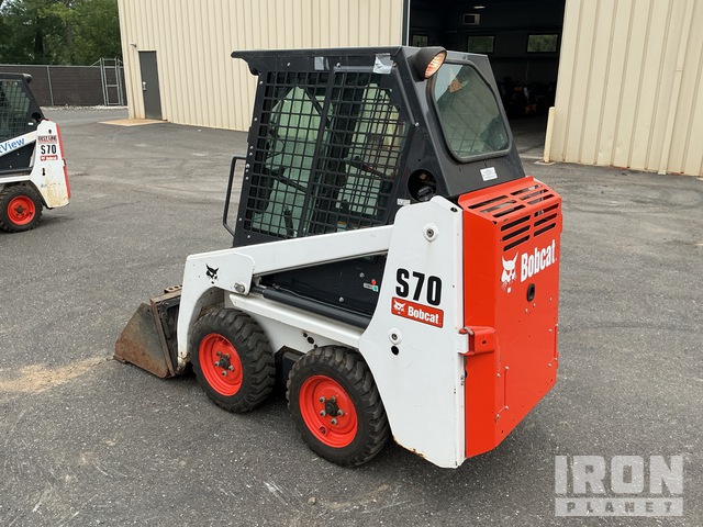 MINI CARGADOR SOBRE RUEDAS 2019 BOBCAT S70