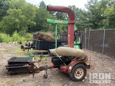 Giant-Vac TL29202BVG S/A Leaf Vacuum (Inoperable)