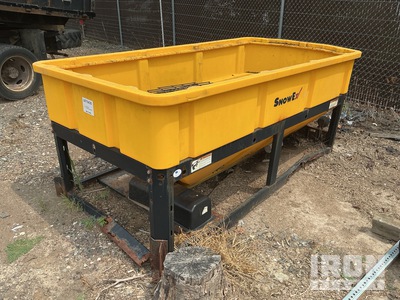 SnowEx V-Maxx 9300 Salt Spreader (Inoperable)