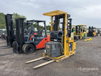 2007 Yale OS030ECN24TE089 3000 lb Order Picker