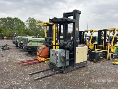 Crown SP 3000 Series 3000 lb Poste de conduite élevable