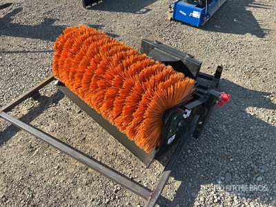2025 GIYI GY-QSJ 40 in Skid Steer Broom (Unused)