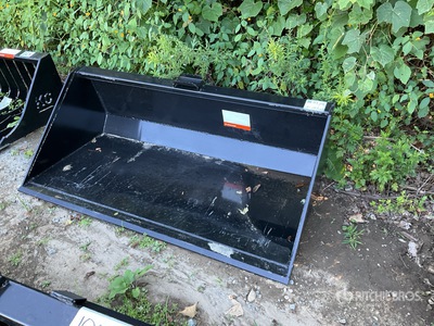 2025 Kit Containers 68 in General Purpose Pala para Minicargadora
