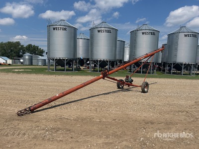 1977 Sakundiak HD7-41 7 in x 41 ft Grain Auger