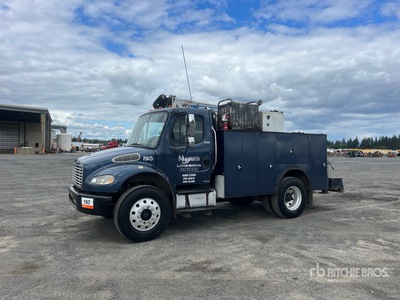 2007 Freightliner M2 106 4x2 サービスカー