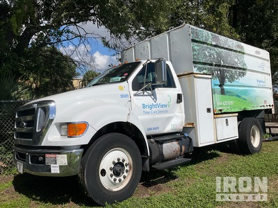 2012 Ford F-750 4x2 Bucket Truck