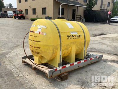 525 gal Skid-Mounted Water Tank
