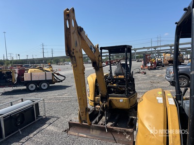 2019 Cat 303.5E2 CR を見 Mini Excavator (Inoperable)