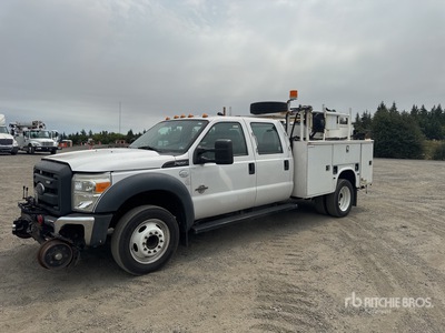 2013 Ford F-550 XL 4x2 Crew Cab Utility Truck