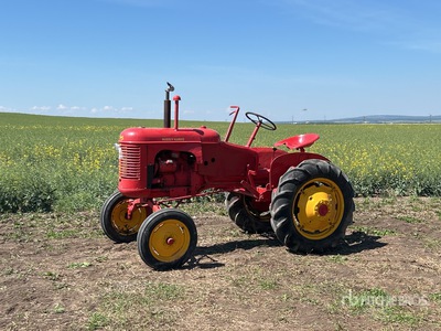 1948 Massey-Harris Pony 2WD Wide Front Tracteur de collection