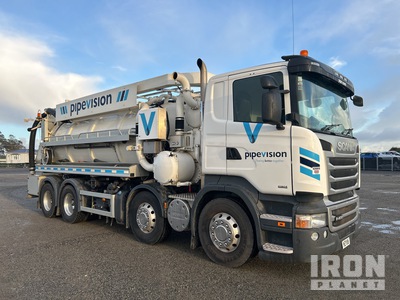 2017 Hvidtved Larsen on 2017 Scania R400 8x4 Twin-Steer صهريج شفاط