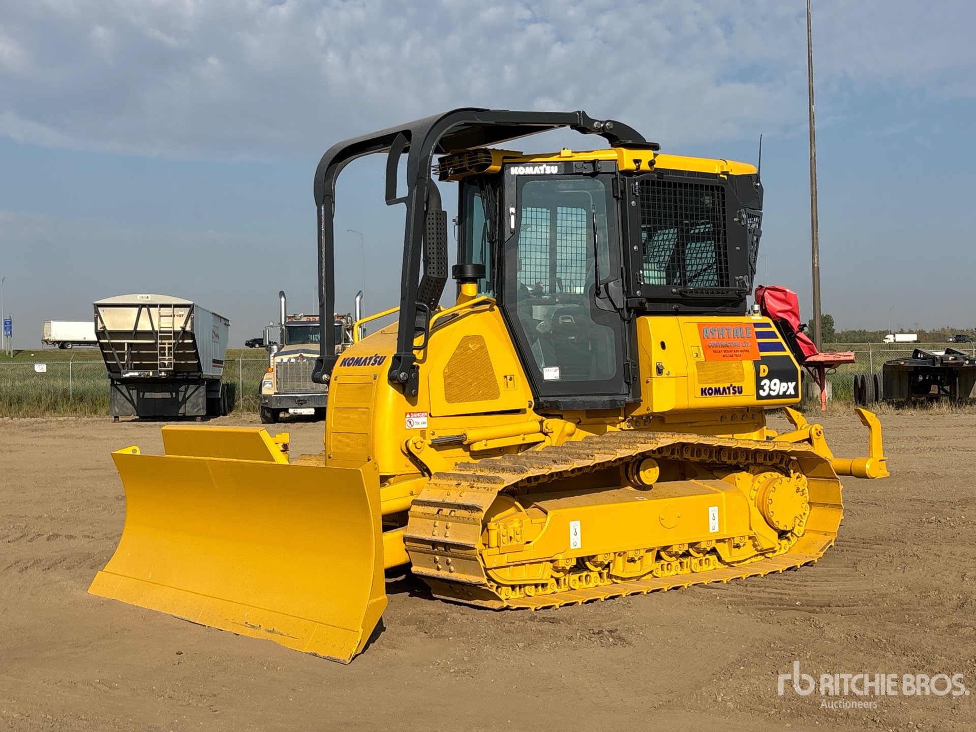 2023 Komatsu D39PX-24 Crawler Dozer (Unused)