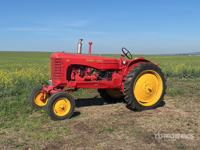 Massey-Harris 33 2WD Wide Front Row Crop Antique Tractor