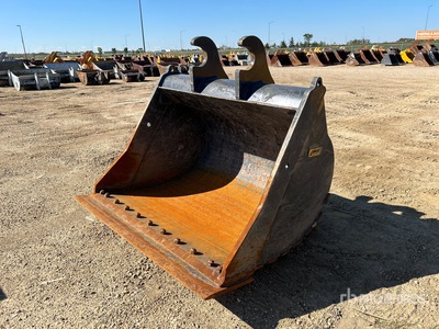 WBM 60 in Q/C Cleanup Excavator Bucket - Fits 200 Series