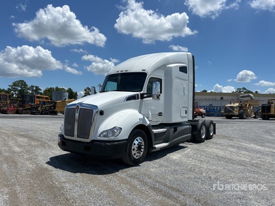 2015 Kenworth T680 6x4 Tracteur routier couchette
