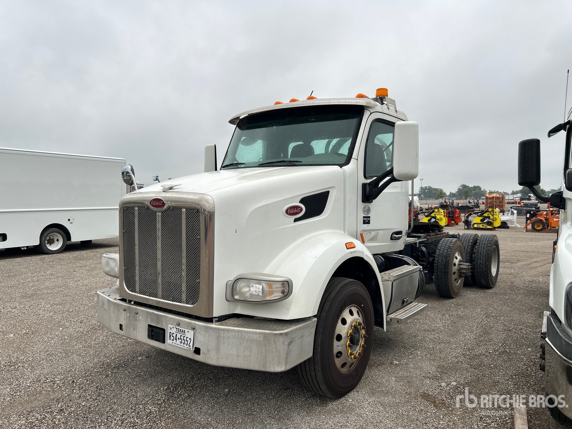 2018 Peterbilt 567 6x4 Tracteur Routier Couchette