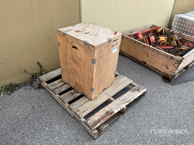 Fuel Pump Retractable Hose Reel (Unused)