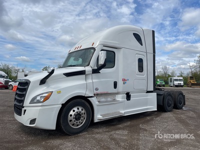2022 Freightliner Cascadia 126 6x4 T/A Sleeper Truck Tractor