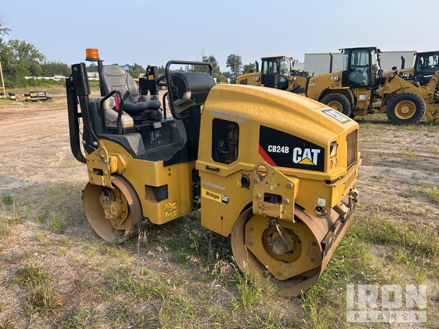 COMPACTADOR 2017 CATERPILLAR CB24B