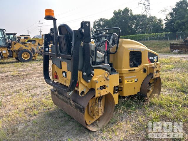 COMPACTADOR 2017 CATERPILLAR CB24B