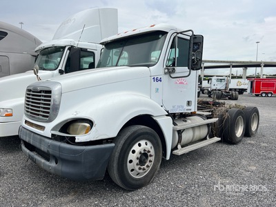 2009 Freightliner Columbia 120 6x4 T/A Day Cab Truck Tractor (Inoperable)