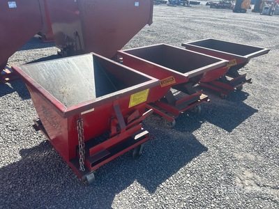Quantity of (3) 3 ft 5 in Zelfstortende trechter