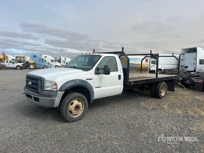 2006 Ford F-450 XL 4x2 Platte vrachtwagen (Inoperable)