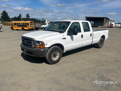 1999 Ford F-350 4x2 Crew Cab بيك اب